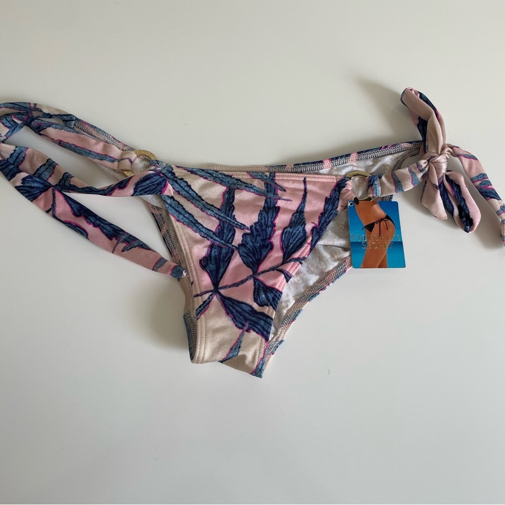 Victoria’s Secret XS bikini bottom